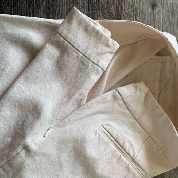 Chico's Slimming Straight Leg Side Zip Women's Professional Cropped Pant Ivory - Picture 5 of 9